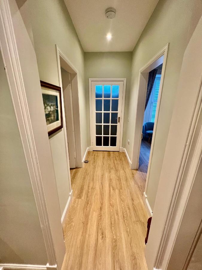 The Blue Door Apartment Kirkcudbright Bagian luar foto