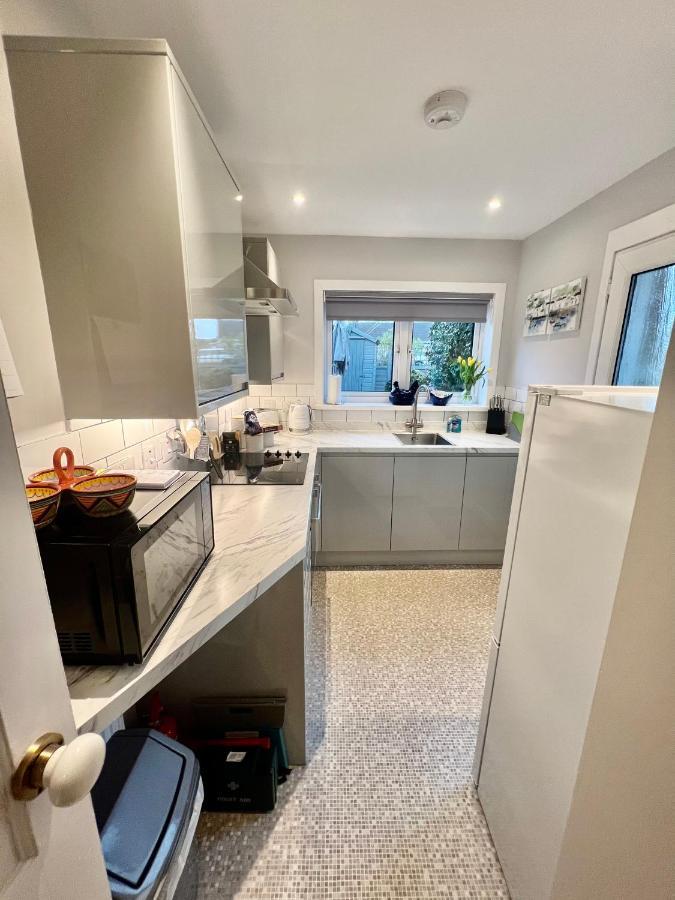 The Blue Door Apartment Kirkcudbright Bagian luar foto