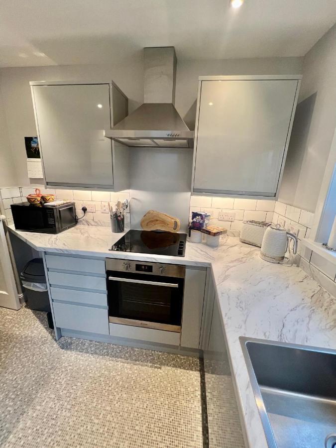 The Blue Door Apartment Kirkcudbright Bagian luar foto