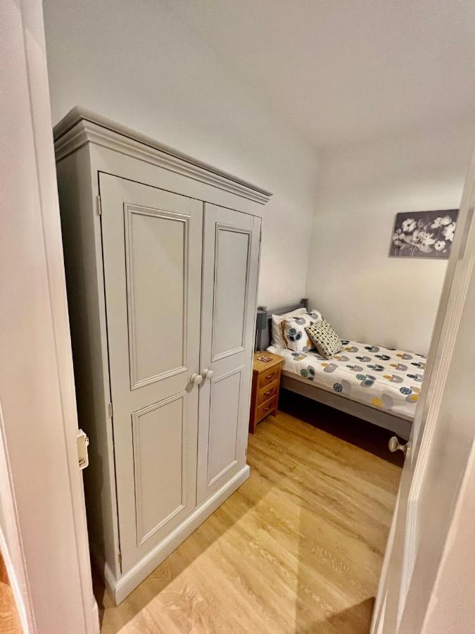The Blue Door Apartment Kirkcudbright Bagian luar foto